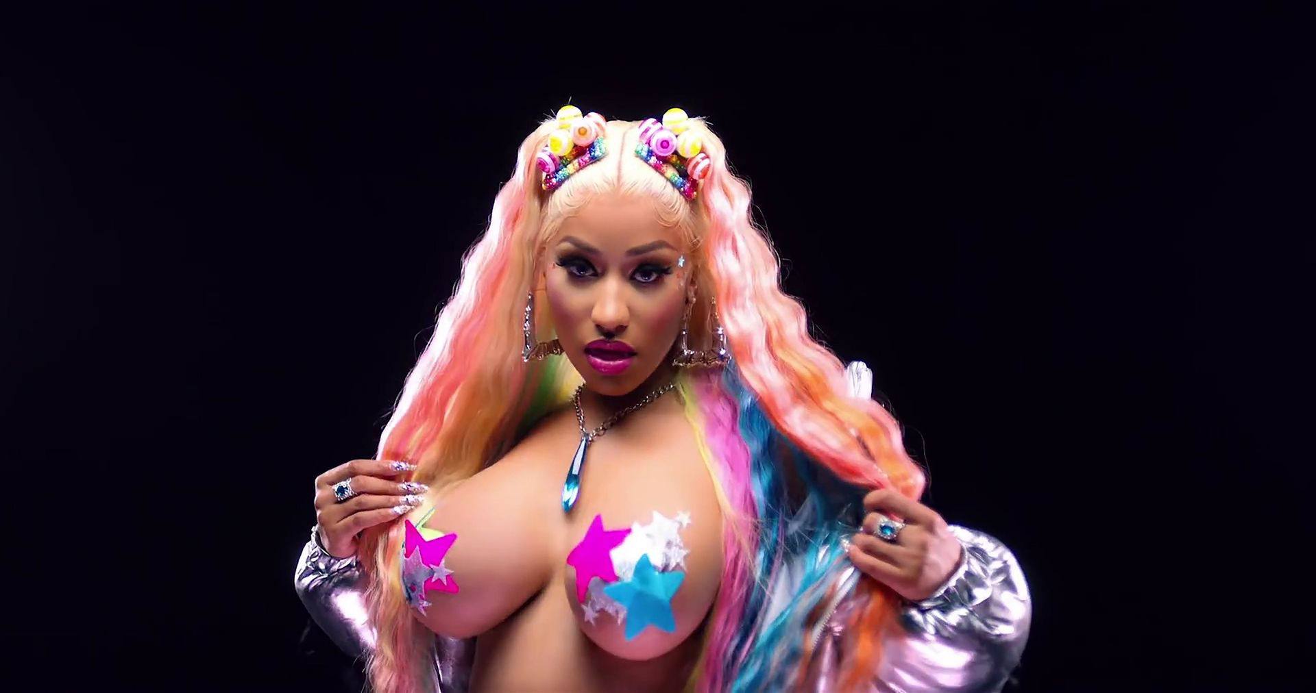 Minaj boobs nicki huge Nicki Minaj