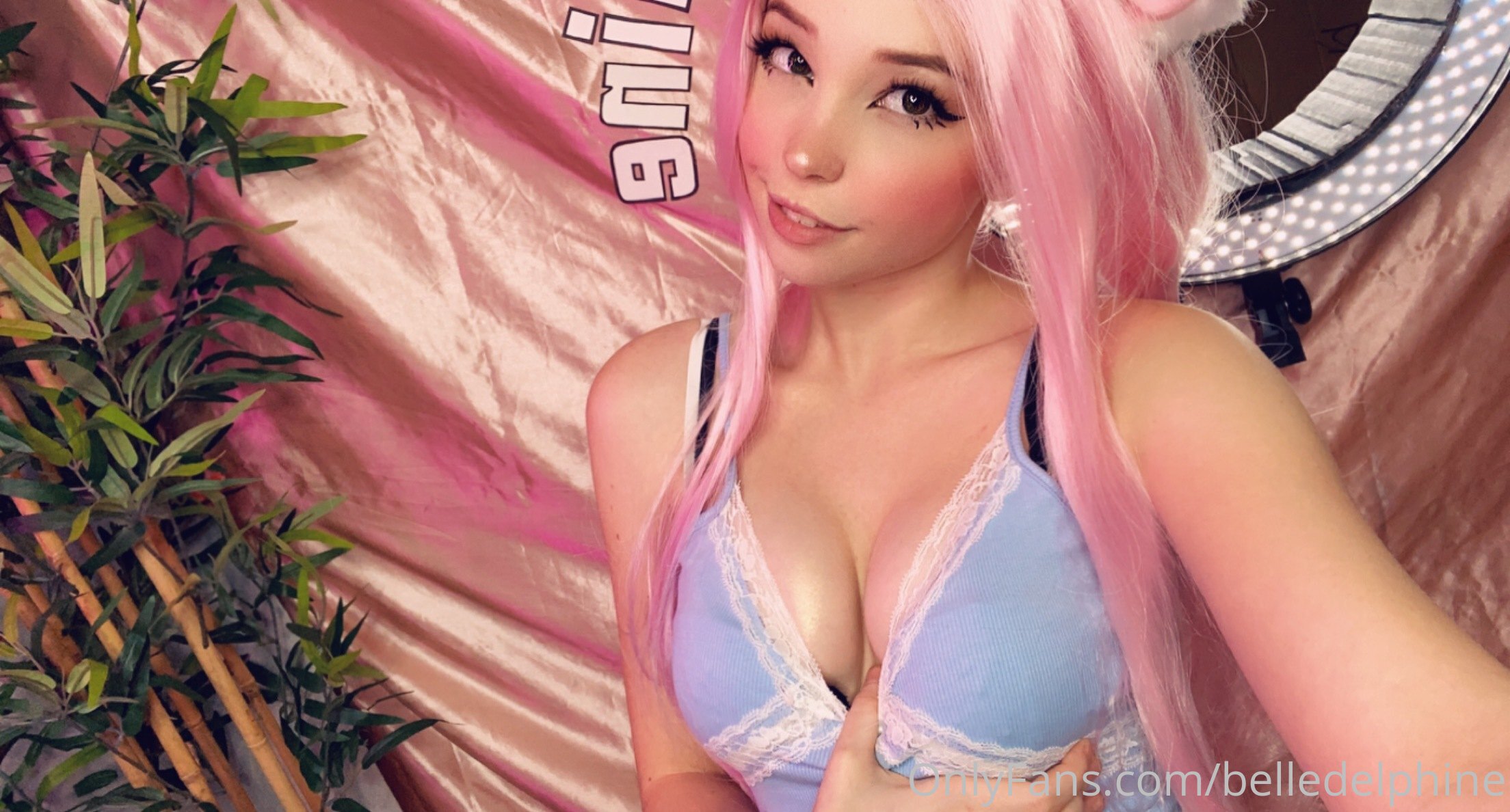 Belle Delphine Onlyfans Pink Hair Bunny 0042