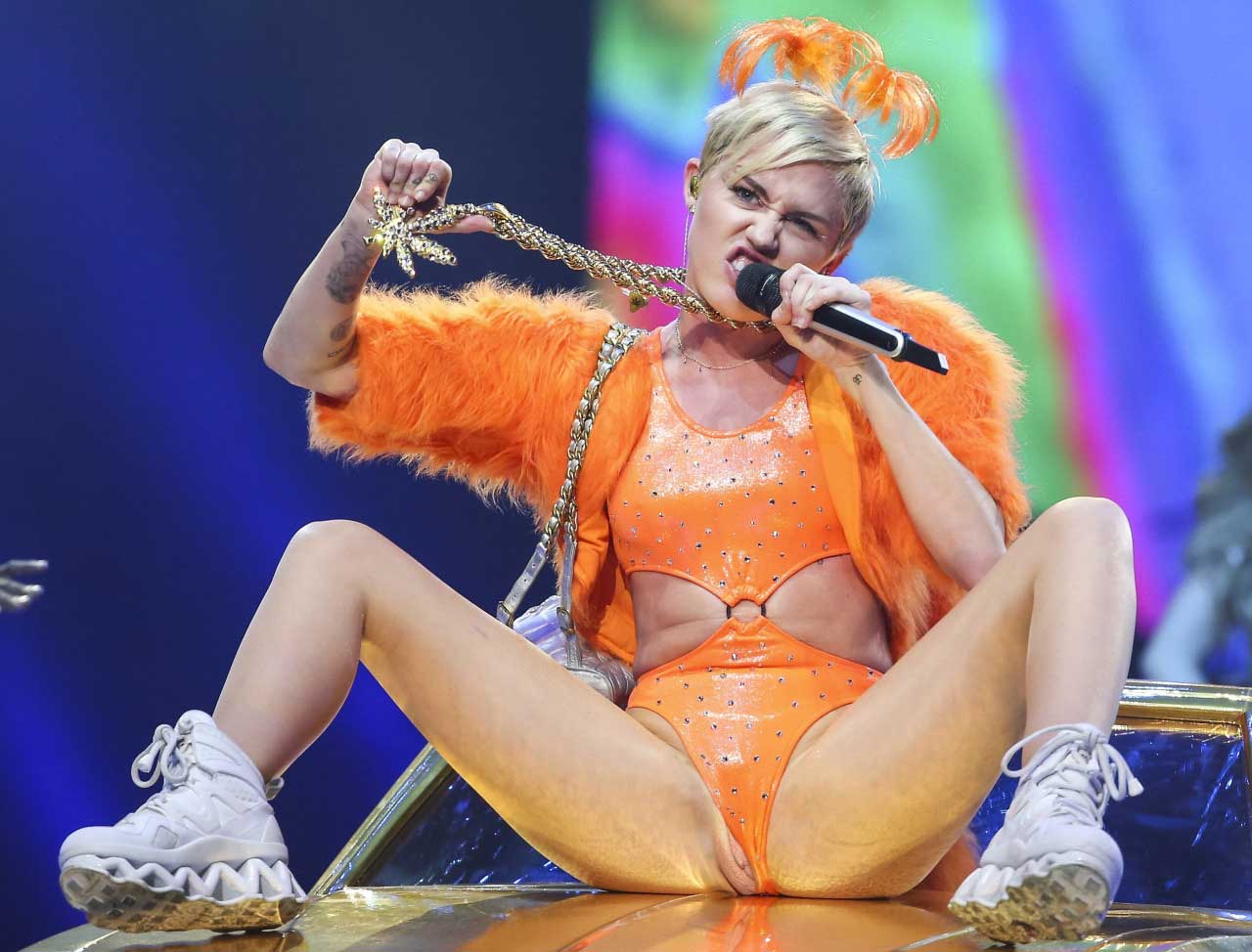 Miley cyrus nude tube