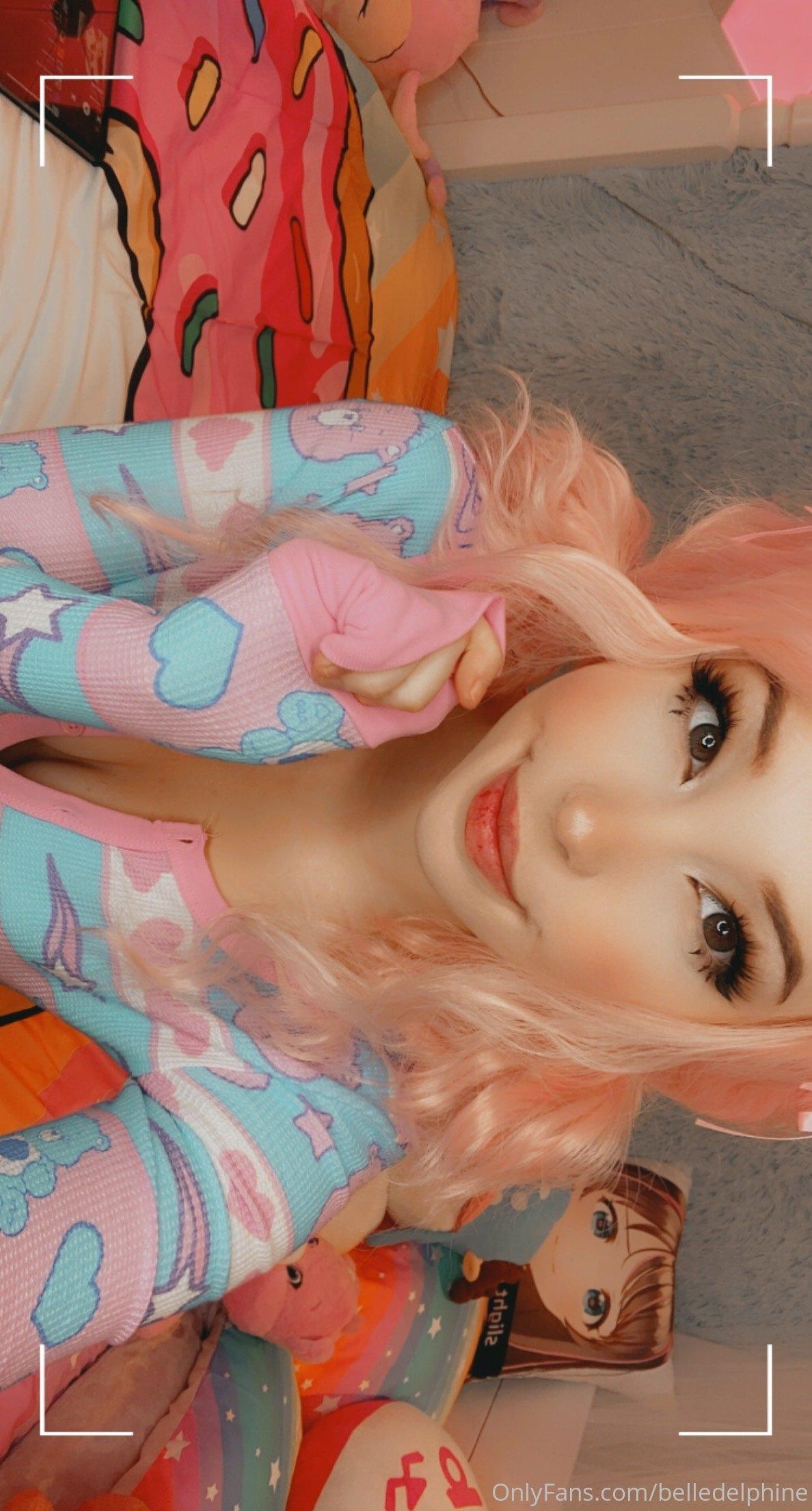 Belle Delphine Nude Leaked (2 Videos + 122 Photos) 184