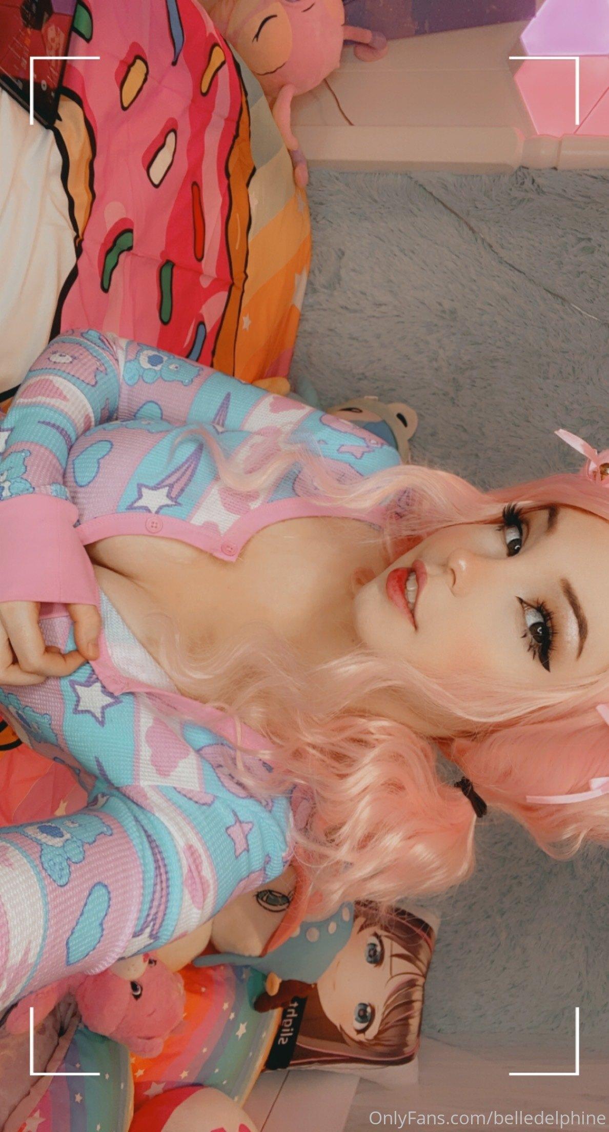 Belle Delphine Nude Leaked (2 Videos + 122 Photos) 174