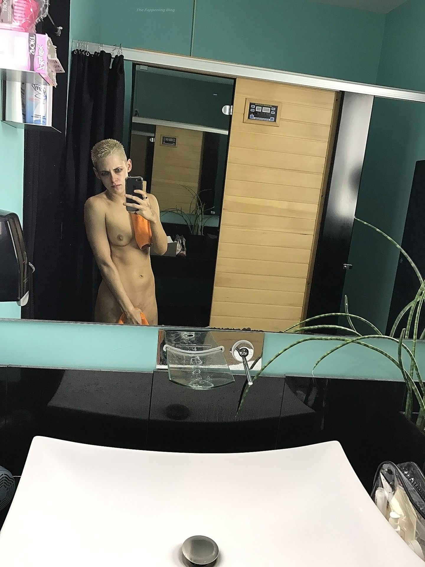 0303051210632 014 Kristen Stewart Nude Leaked Naked Porn 28