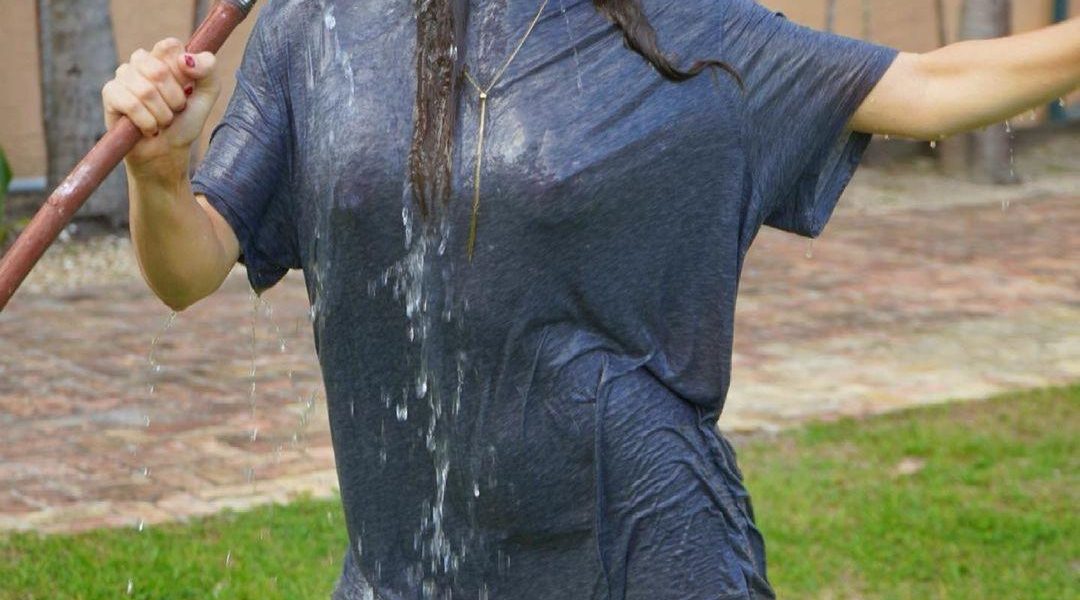 Amanda Cerny Wet T Shirt Picture Set 0003