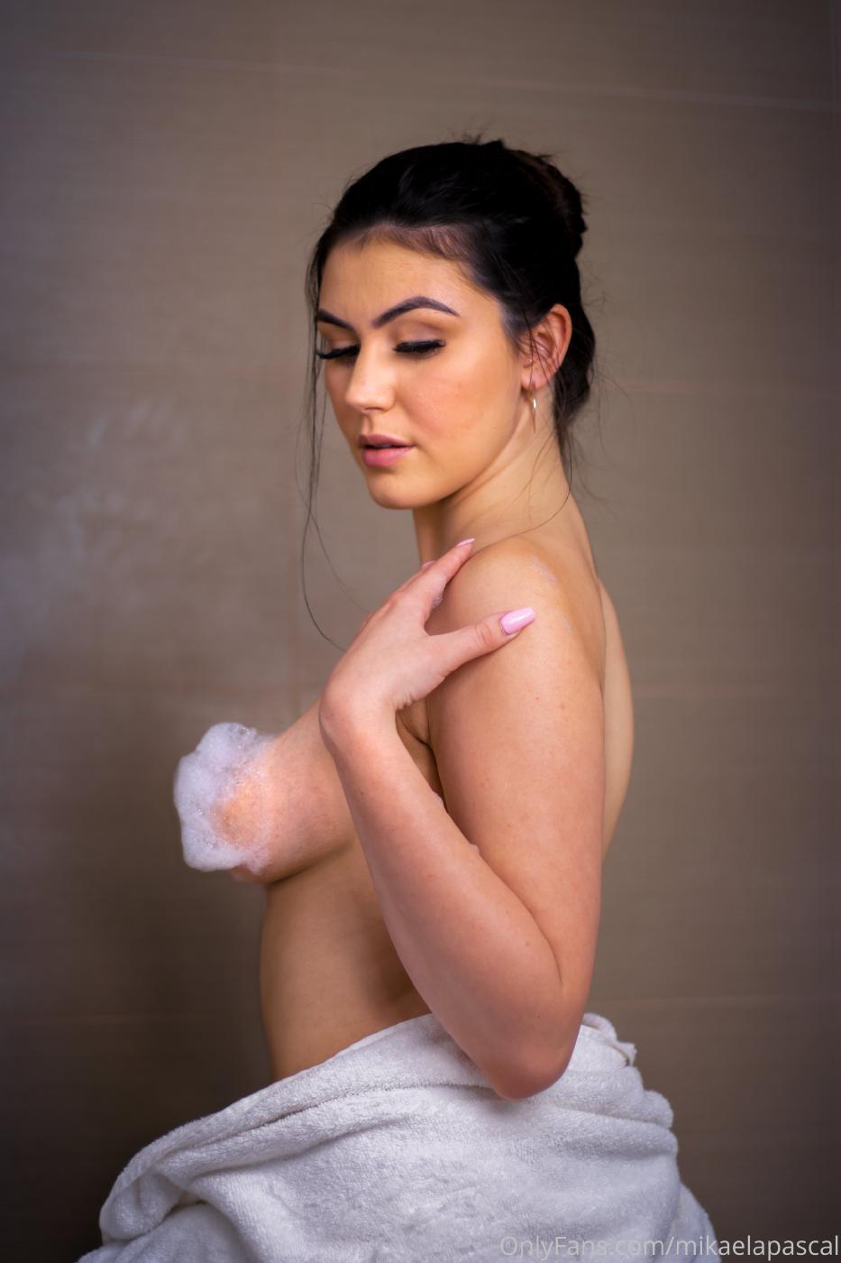 Mikaela Pascal Nude In Bath Onlyfans Set Leaked 0004
