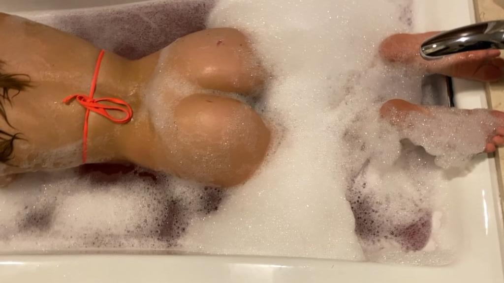 Christina Khalil Nude Bath Onlyfans Video Leaked