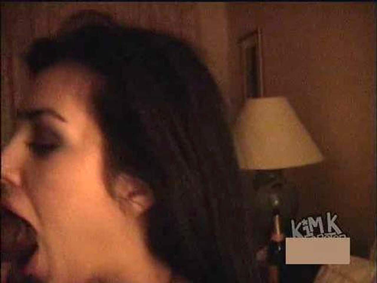 Kim Kardashian Nude And Sexy 0001