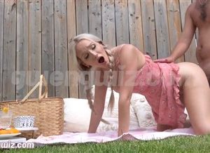 Gwen Gwiz Nude Summer Garden Picnic Fucking Porn Video Leaked