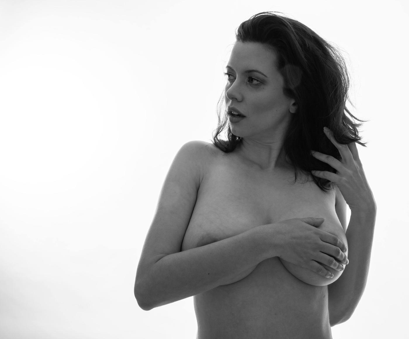 Sam Paige Nude Lingerie Modeling Set Leaked 0001