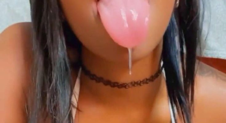 Kayyybear Popsicle Blowjob Masturbation Onlyfans Video Leaked