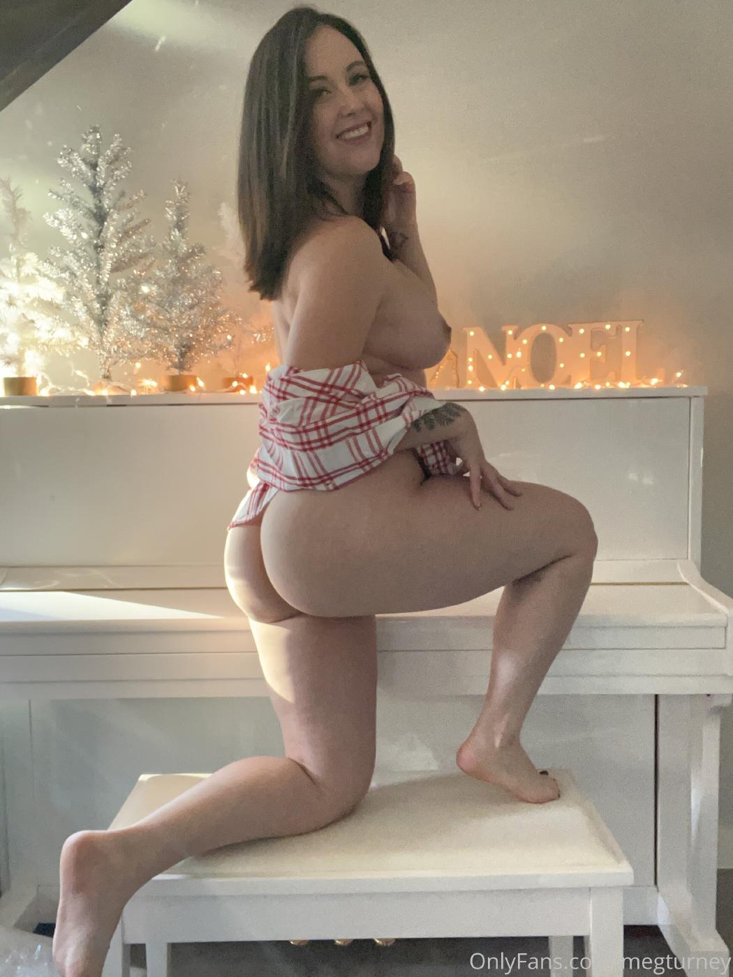 Meg Turney Nude Bend Over Pussy Onlyfans Set Leaked 0014