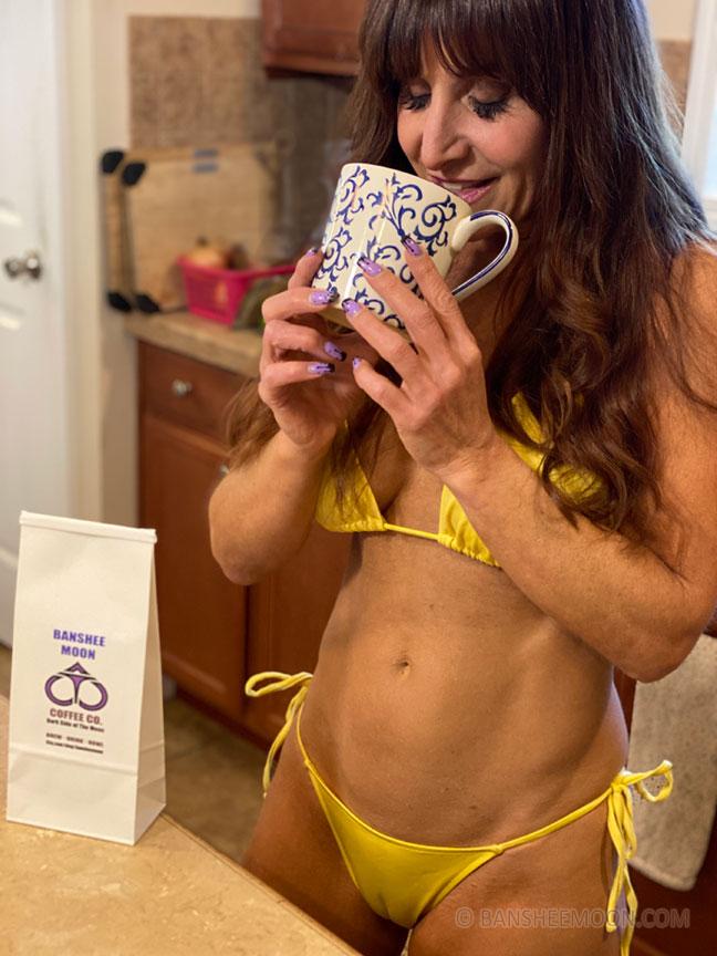 Banshee Moon Nude Bikini Coffee Onlyfans Set Leaked 0016