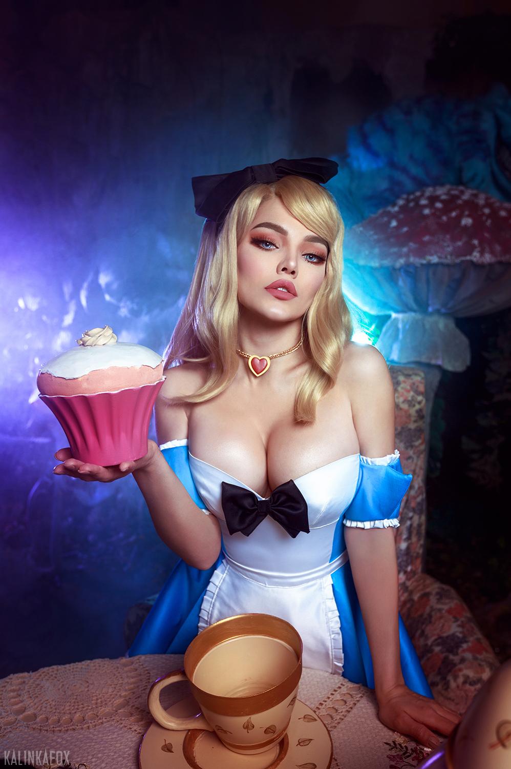 Kalinka Fox Alice In Wonderland Cosplay Video Leaked 0034