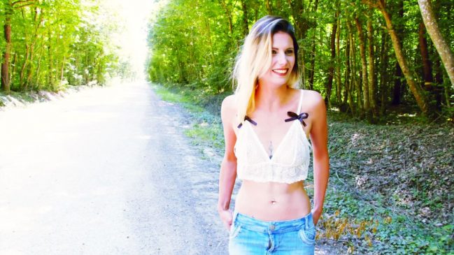 Jacquie Et Michel TV – Lucille – 30, is turning 30 with J&M!