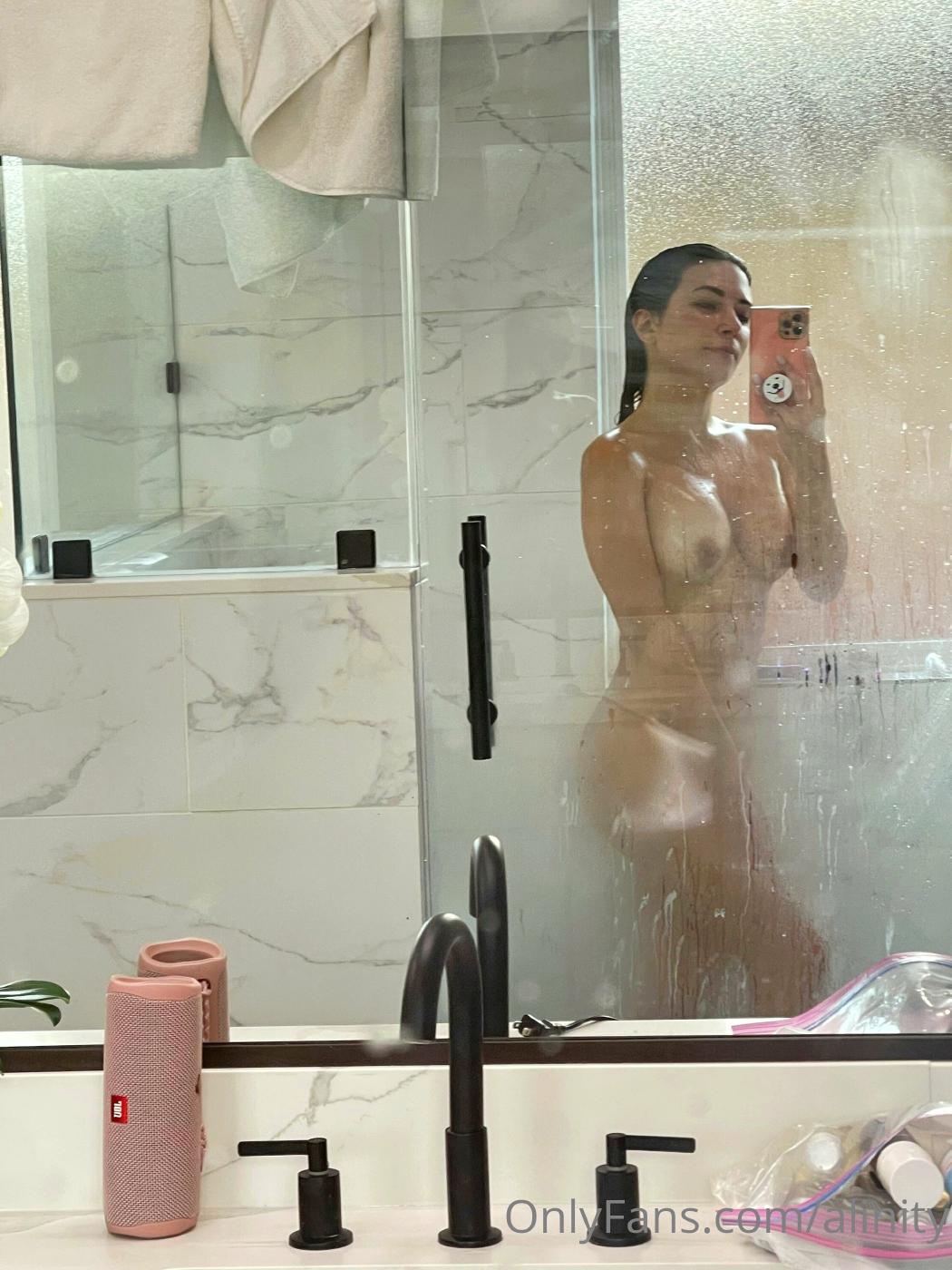 Alinity Nude Shower Mirror Selfies Onlyfans Set Leaked 0007