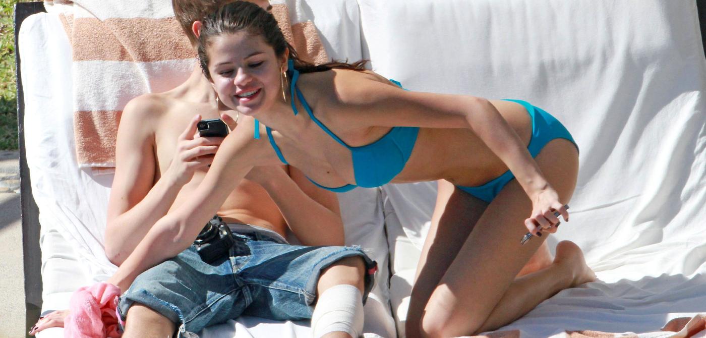 Selena Gomez Sexy Bikini Paparazzi Set Leaked 0005