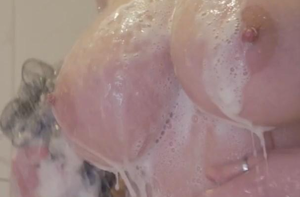 Tessa Fowler Nude Soapy Shower Onlyfans Video Leaked