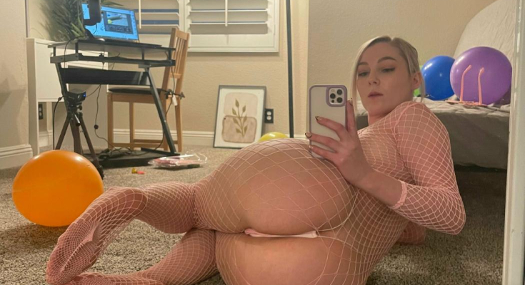 Stpeach Fishnet Pussy Balloon Humping Fansly Set Leaked 0002