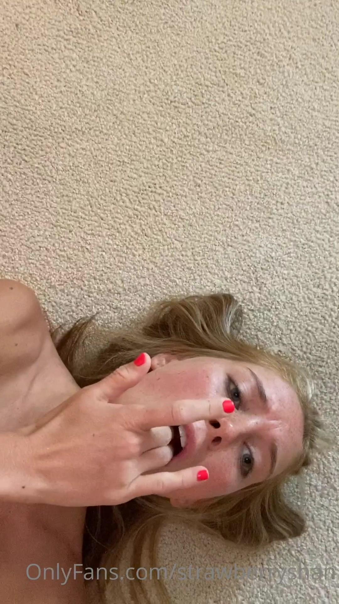 Strawberry Shan Nude Fingering Masturbation Onlyfans Video Leaked 0011