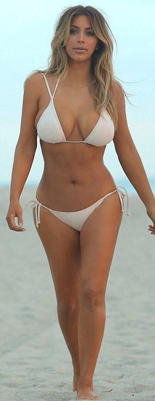 Kim Kardashian Candid Bikini Beach Set Leaked 0004