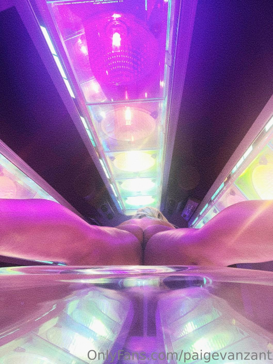 Paige Vanzant Nude Tanning Bed Onlyfans Set Leaked 0002