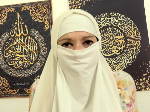 Sex With Muslims Babe In Niqab Pleases Her Husband