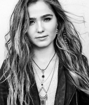Haley Lu Richardson Instagram Leaked | TheSexTube