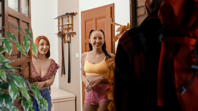 Moms Bang Teens – Lucia Fernandez & Bella Angel – Suckin’ At The Homestay