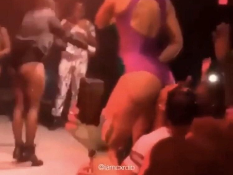 Cardi B Ass To Fan Face Video Leaked Cardi B Ass To Fan Face Video Leaked Locddu E1681572876354