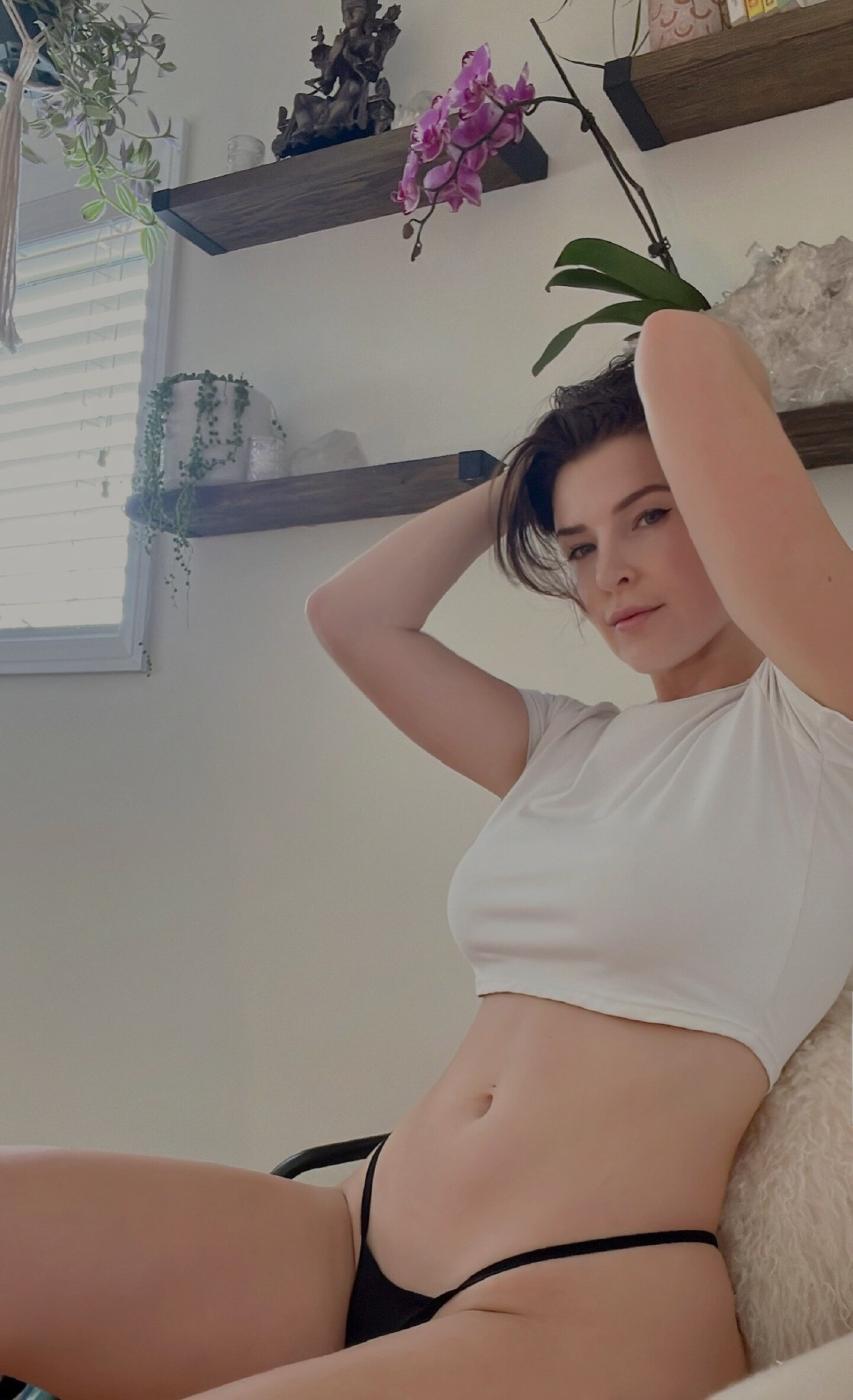 Kittyplays Big Busty Boobs Crop Top Fansly Set Leaked 0005