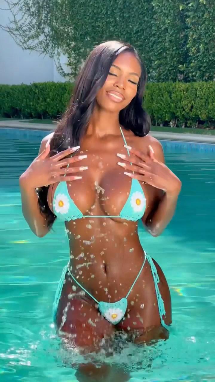 Lexi Hart Pool Bikini Modeling Video Leaked Jvwpdg
