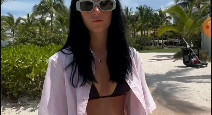 Charli Damelio Beach Pool Bikini Video Leaked Uiqpqh