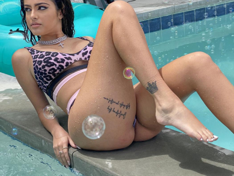 Malu Trevejo Sexy Wet Bikini Pool Onlyfans Video Leaked Wzyixj