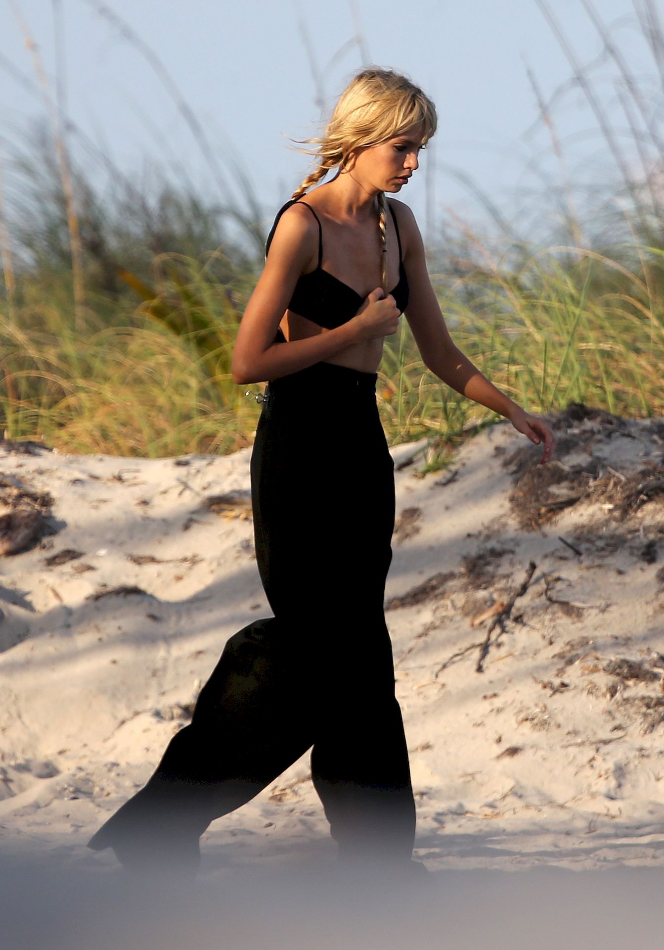 Stella-Maxwell-Wears-a-Black-String-Bikini-During-a-Photoshoot-in-Miami-0009.jpg